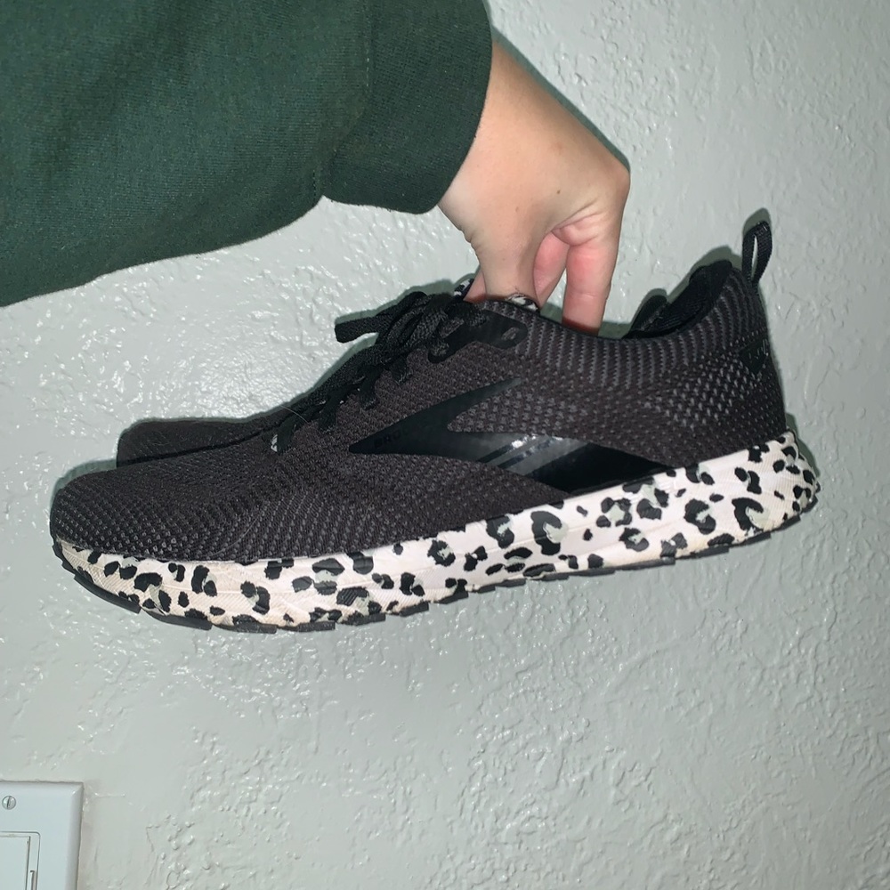 brooks running shoe